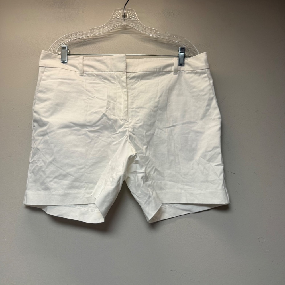 Ann Taylor Chino Shorts Womens‎ 14 White Excellent Cotton Stretch Mid Rise 13220